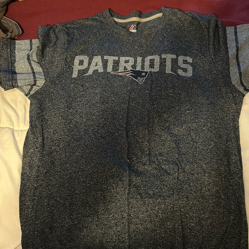 Vintage men’s New England Patriots TShirt